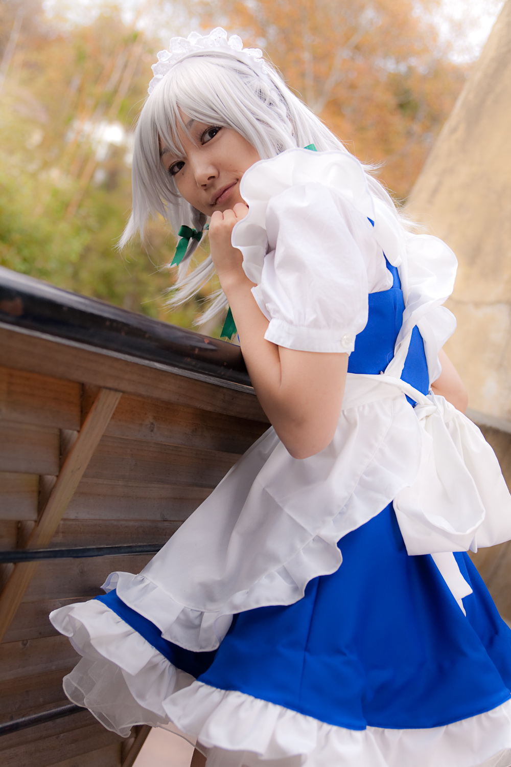 cosplay美女套图 c77 Sakuya Izayoi　白丝假发扮相(1)